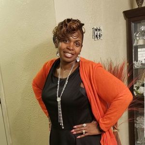 Meet your Posher, Benita